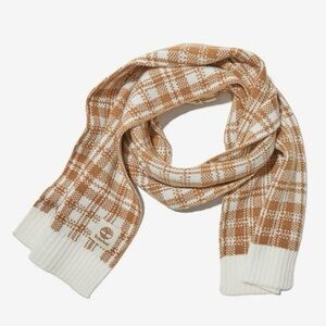 NWT Timberland Tan and White Checkered Scarf
